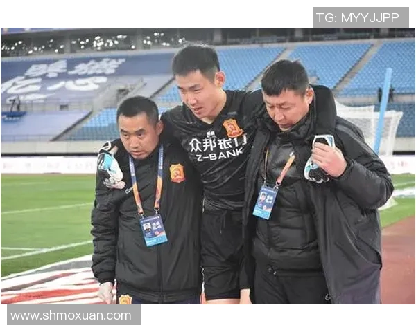 武汉篮球队逆袭联合会杯的传奇之路与背后故事揭秘 武汉篮球队逆袭联合会杯的传奇之路与背后故事揭秘