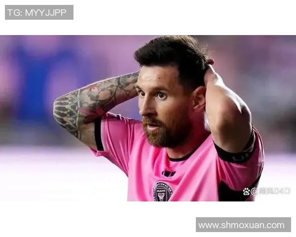 足球传奇岁月长河中服役最长的明星球员回顾与成就分析