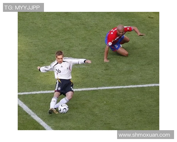 足球明星内切远射技艺解析与经典瞬间回顾