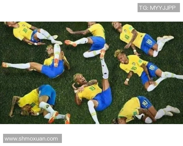 足球明星喜迎新生命温馨庆祝怀孕照片曝光引发网友热议 足球明星喜迎新生命温馨庆祝怀孕照片曝光引发网友热议