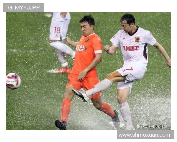 成都足球队强势领跑精英赛积分榜以52分稳居第一名