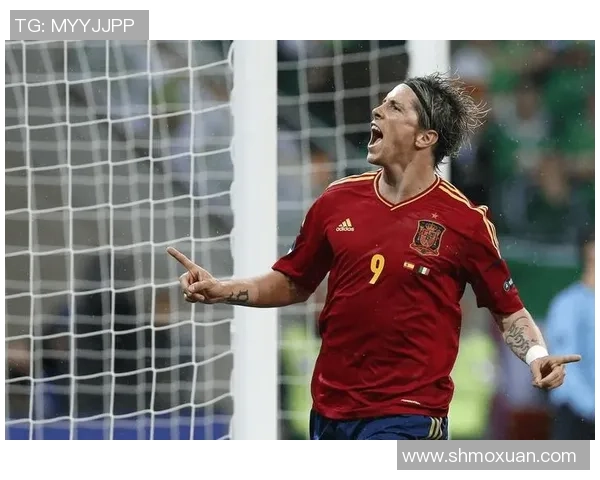 足球明星如何通过精彩比赛赢得巨额奖金的背后故事与精彩瞬间分享 足球明星如何通过精彩比赛赢得巨额奖金的背后故事与精彩瞬间分享